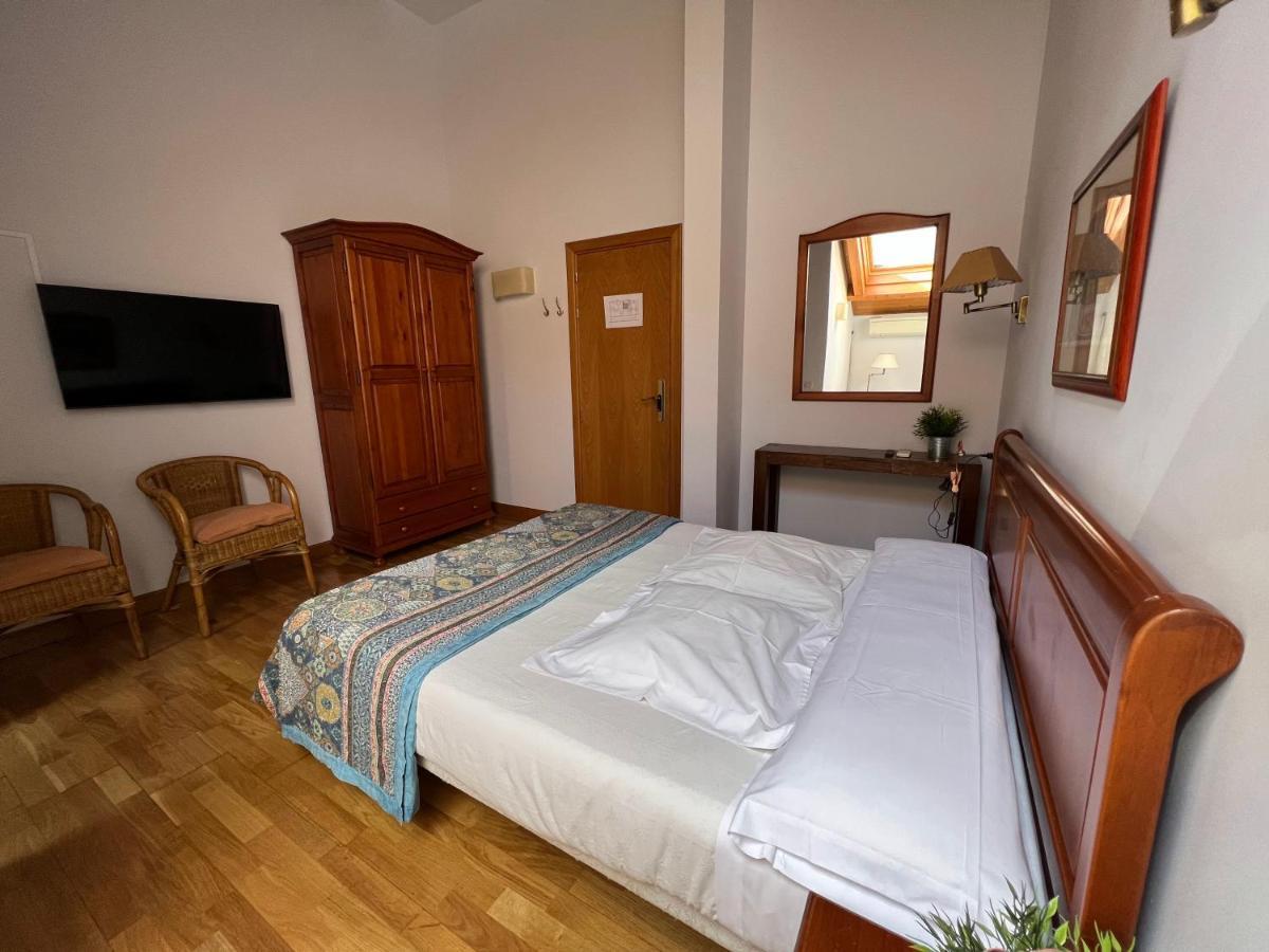 Oronz Hostal Rural Salazar المظهر الخارجي الصورة