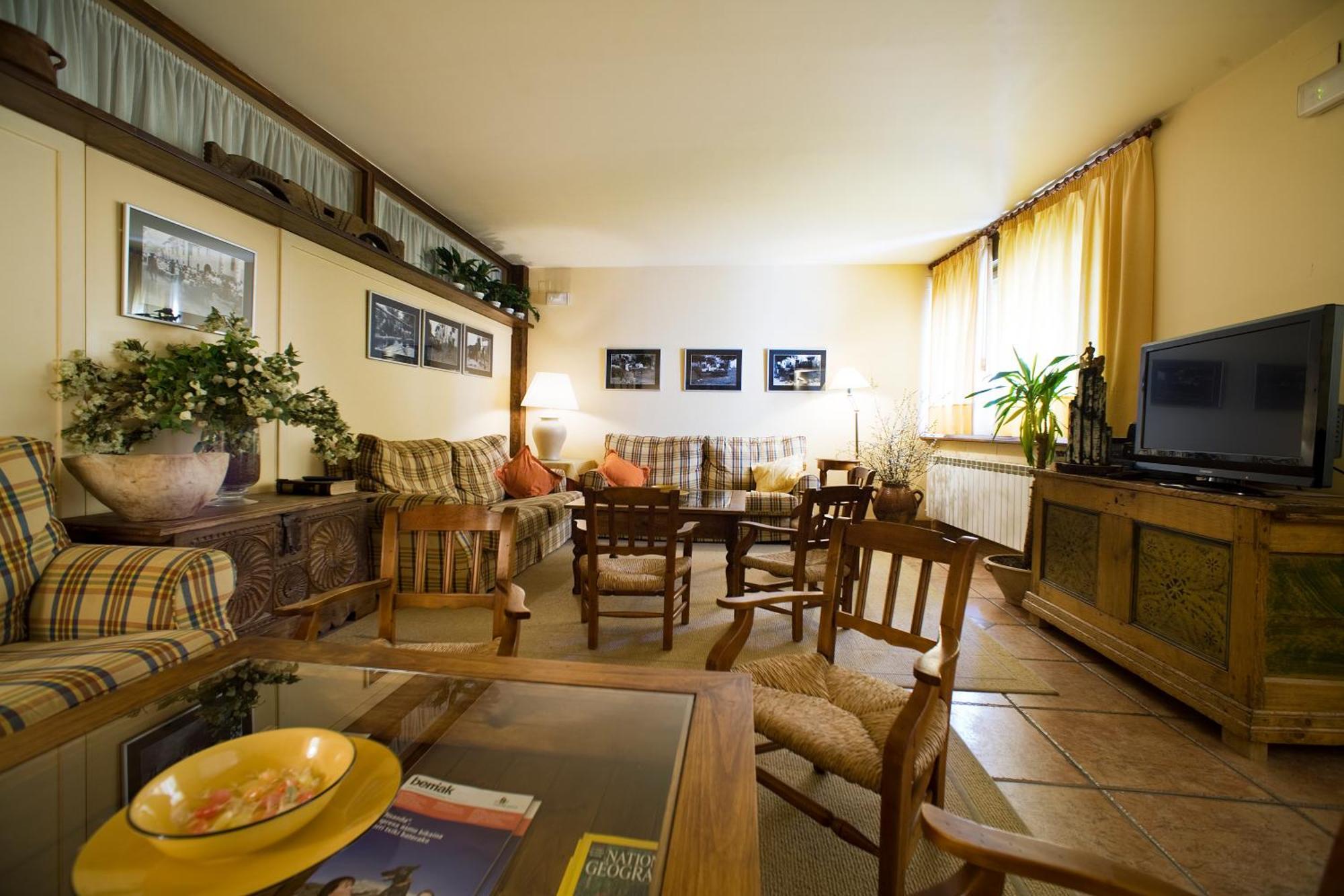 Oronz Hostal Rural Salazar المظهر الخارجي الصورة